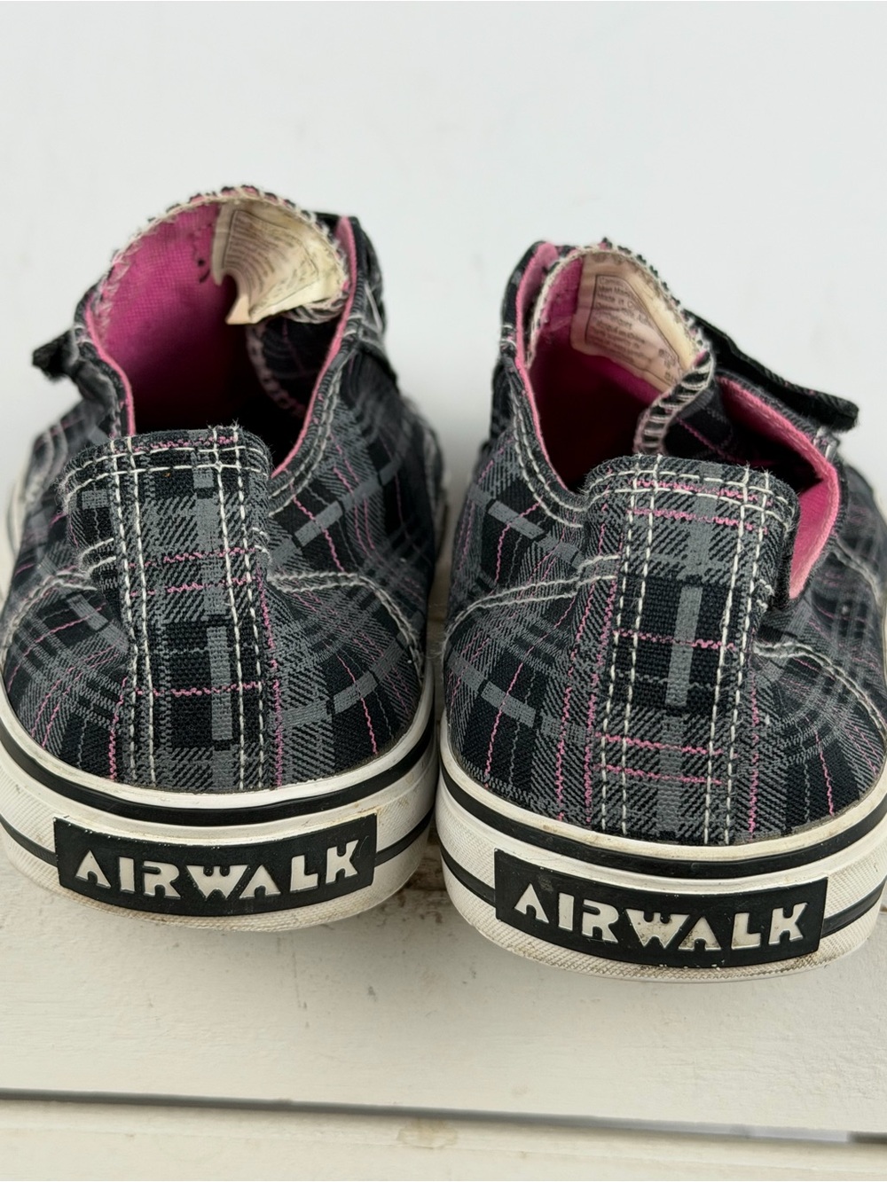 Airwalk low-top sneakers black and gray plaid hook & loop size 8 - Picture 7 of 14